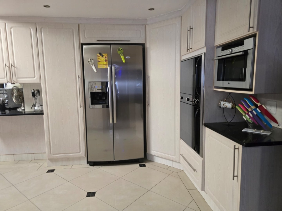 3 Bedroom Property for Sale in The Hill Gauteng