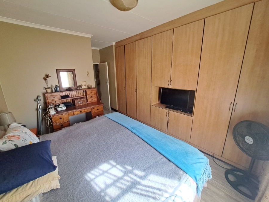 2 Bedroom Property for Sale in Montana Gauteng