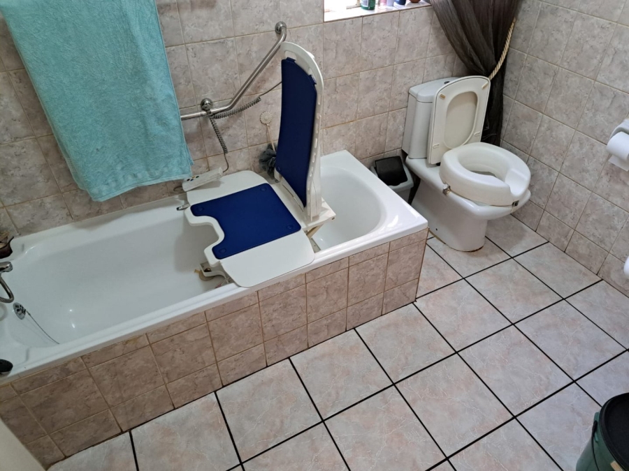 2 Bedroom Property for Sale in Montana Gauteng