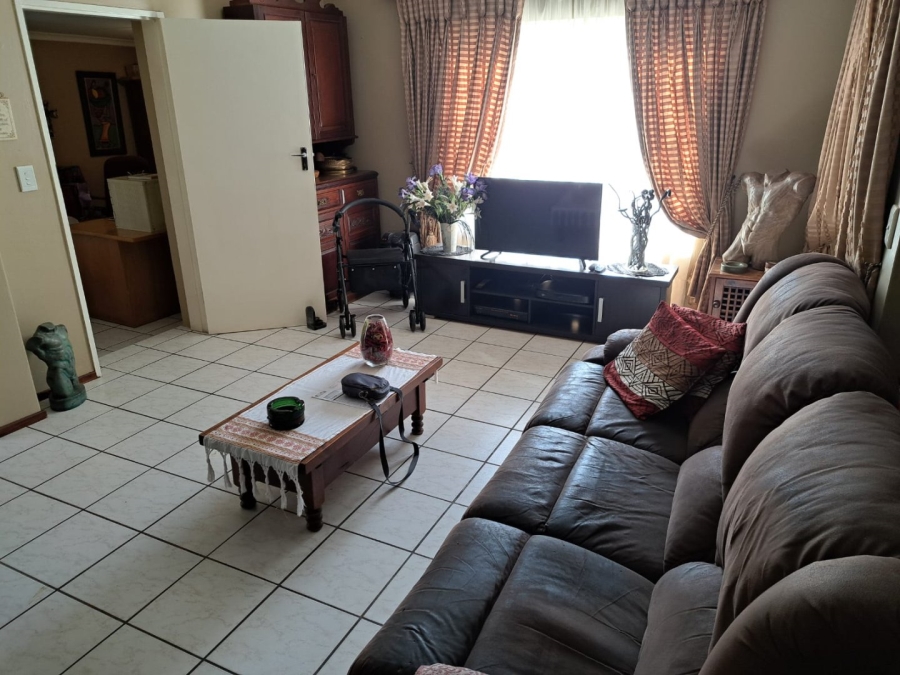 2 Bedroom Property for Sale in Montana Gauteng