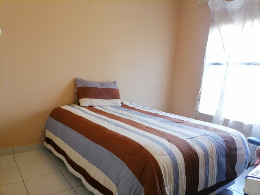 2 Bedroom Property for Sale in Wilgeheuwel Gauteng