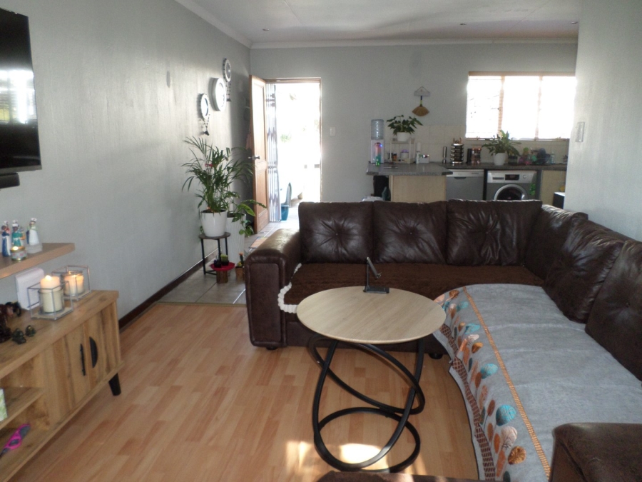 2 Bedroom Property for Sale in Aloe Ridge Estate Gauteng