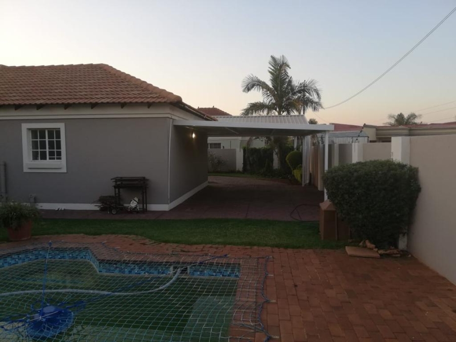 To Let 3 Bedroom Property for Rent in Doornpoort Gauteng