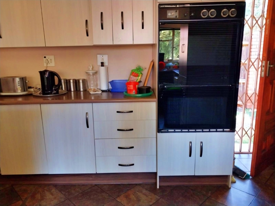 3 Bedroom Property for Sale in Elardus Park Gauteng