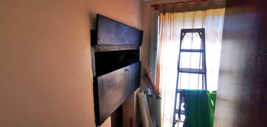 3 Bedroom Property for Sale in Elardus Park Gauteng