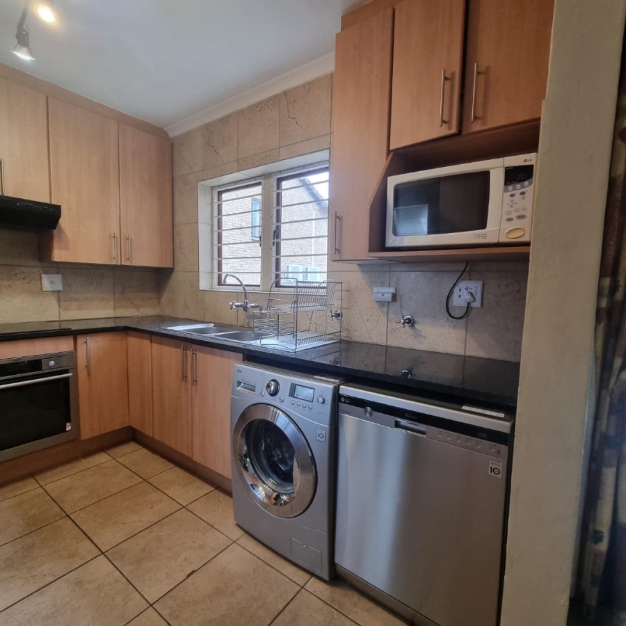 4 Bedroom Property for Sale in Ruimsig Noord Gauteng