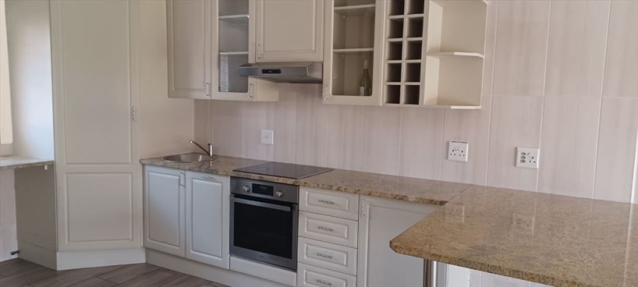 8 Bedroom Property for Sale in Ravenswood Gauteng