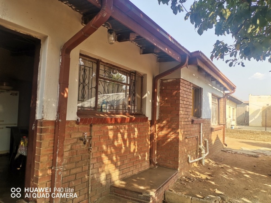 3 Bedroom Property for Sale in Soshanguve HH Gauteng