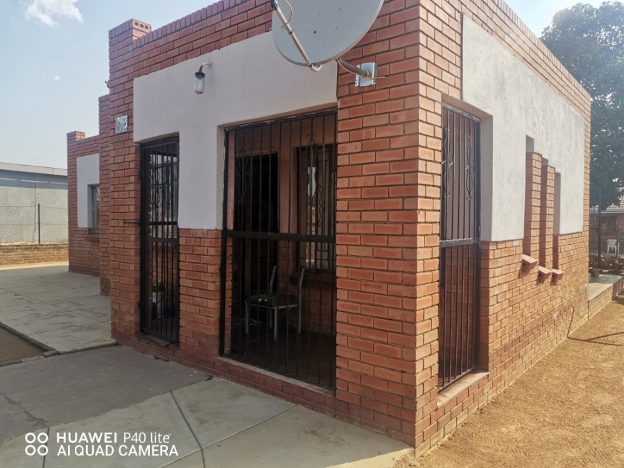 3 Bedroom Property for Sale in Soshanguve HH Gauteng
