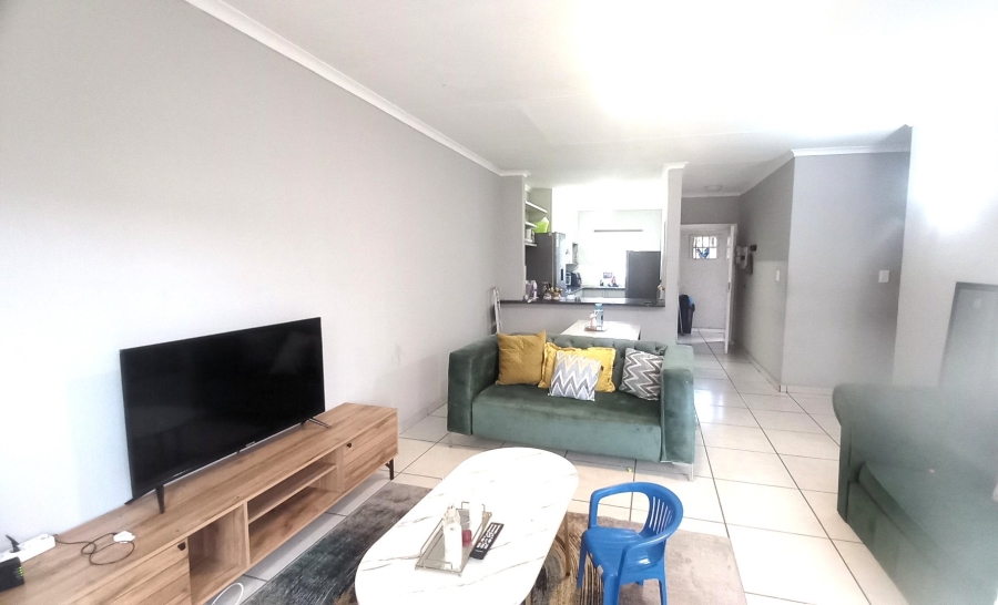 2 Bedroom Property for Sale in Noordwyk Gauteng