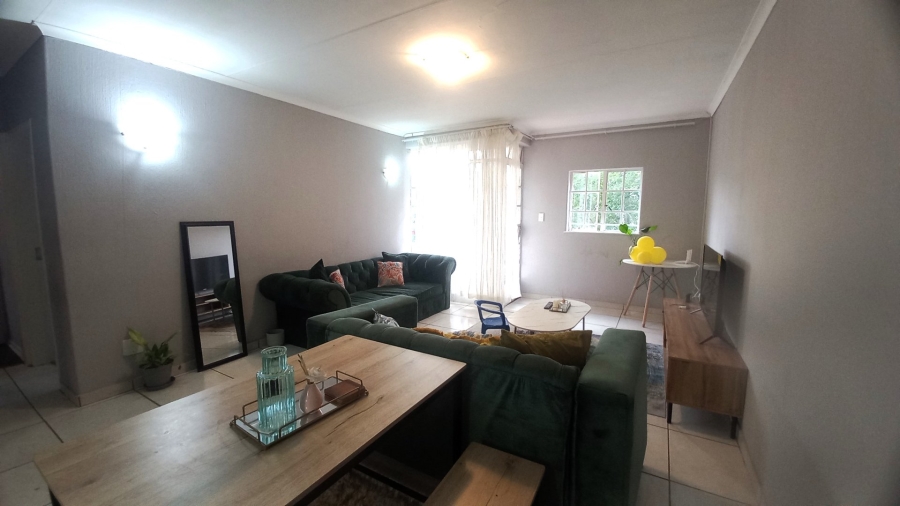 2 Bedroom Property for Sale in Noordwyk Gauteng