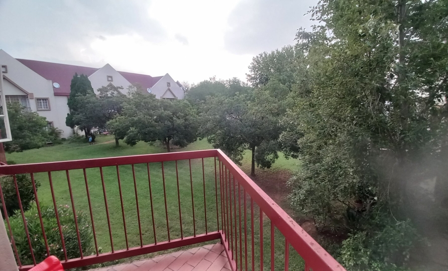2 Bedroom Property for Sale in Noordwyk Gauteng