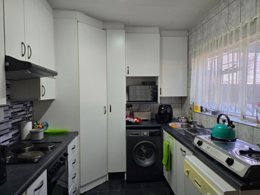 2 Bedroom Property for Sale in Marlands Gauteng