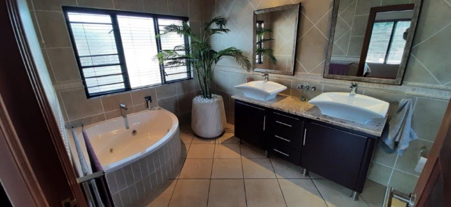 3 Bedroom Property for Sale in Sunward Park Gauteng