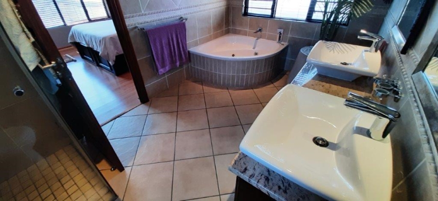 3 Bedroom Property for Sale in Sunward Park Gauteng