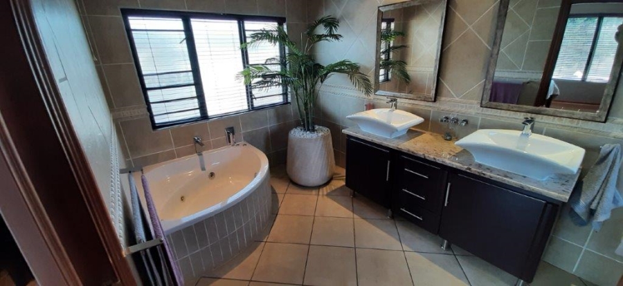 3 Bedroom Property for Sale in Sunward Park Gauteng