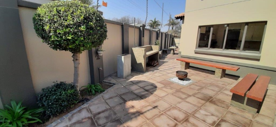 3 Bedroom Property for Sale in Sunward Park Gauteng