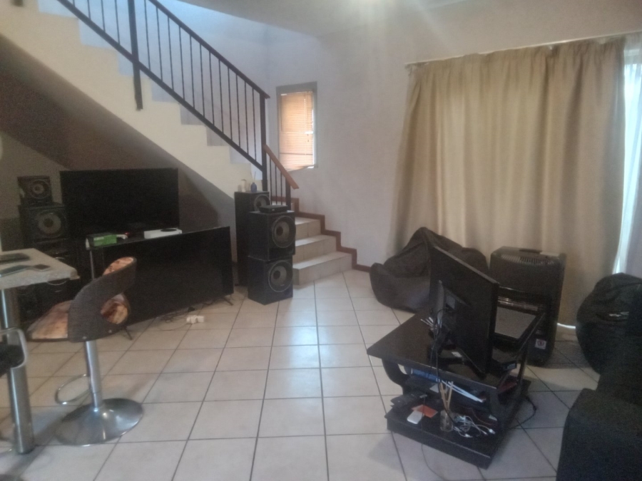 2 Bedroom Property for Sale in Carlswald Gauteng