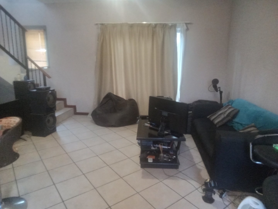 2 Bedroom Property for Sale in Carlswald Gauteng