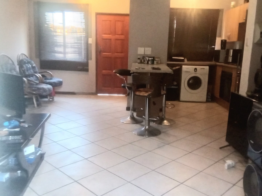 2 Bedroom Property for Sale in Carlswald Gauteng