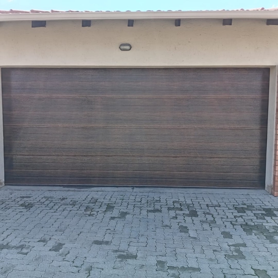 To Let 4 Bedroom Property for Rent in Noordwyk Gauteng