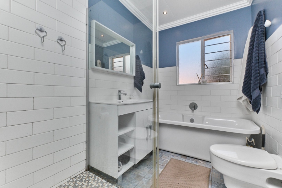 3 Bedroom Property for Sale in Weltevreden Park Gauteng