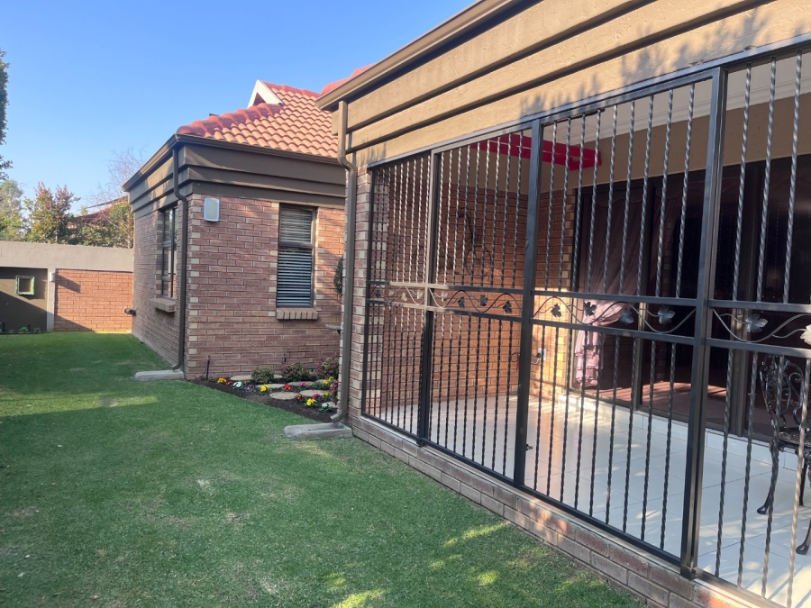 2 Bedroom Property for Sale in Pomona Gauteng