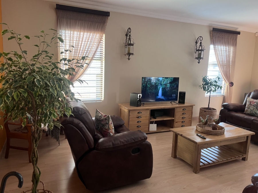 2 Bedroom Property for Sale in Pomona Gauteng