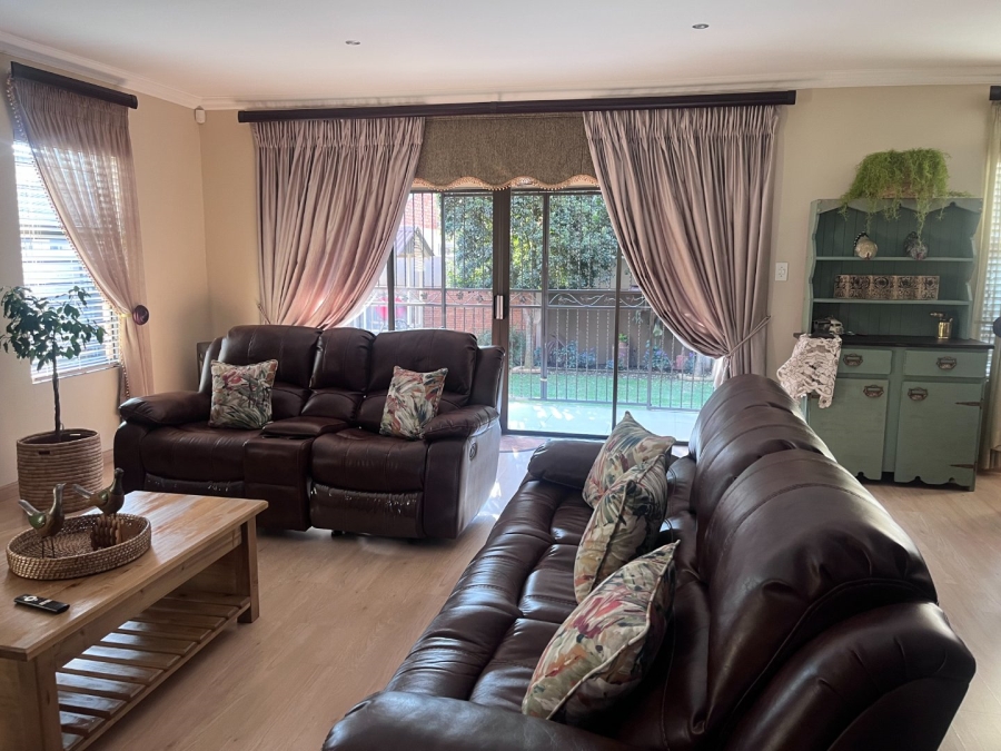 2 Bedroom Property for Sale in Pomona Gauteng