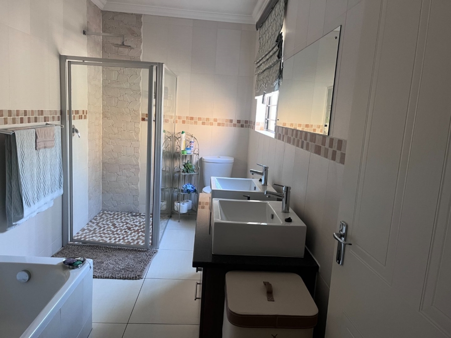 2 Bedroom Property for Sale in Pomona Gauteng