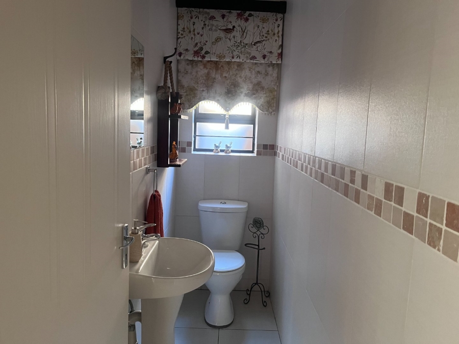 2 Bedroom Property for Sale in Pomona Gauteng