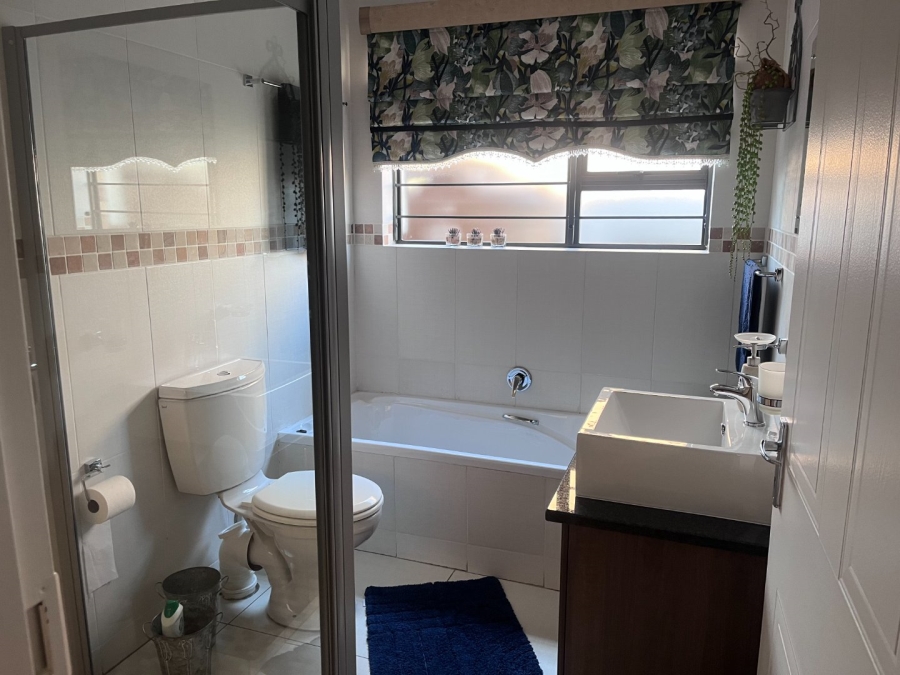 2 Bedroom Property for Sale in Pomona Gauteng