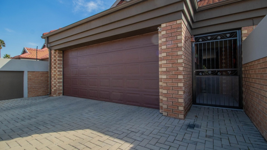 2 Bedroom Property for Sale in Pomona Gauteng