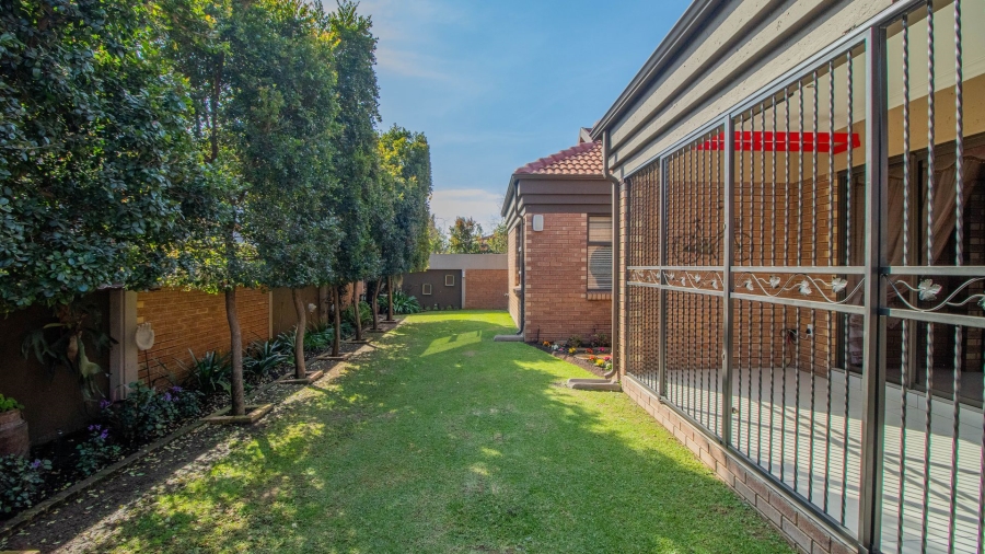 2 Bedroom Property for Sale in Pomona Gauteng