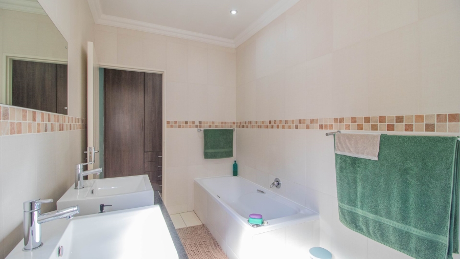 2 Bedroom Property for Sale in Pomona Gauteng