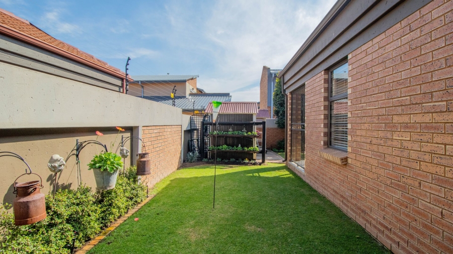 2 Bedroom Property for Sale in Pomona Gauteng
