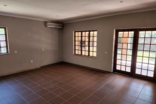 To Let 4 Bedroom Property for Rent in Die Wilgers Gauteng