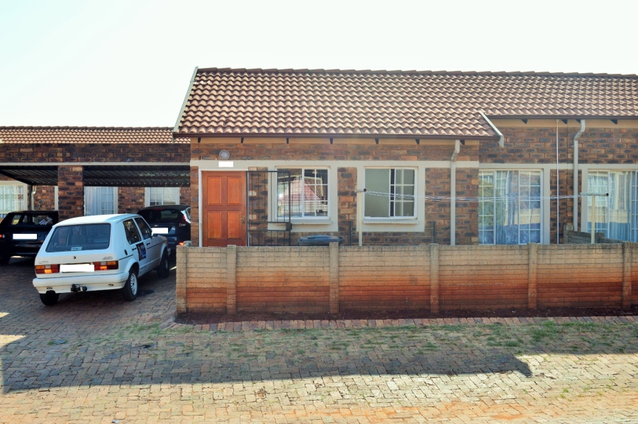 2 Bedroom Property for Sale in The Orchards Gauteng