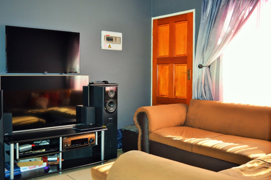 2 Bedroom Property for Sale in The Orchards Gauteng