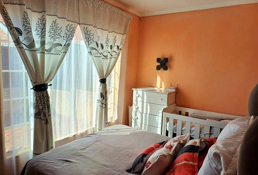 2 Bedroom Property for Sale in The Orchards Gauteng