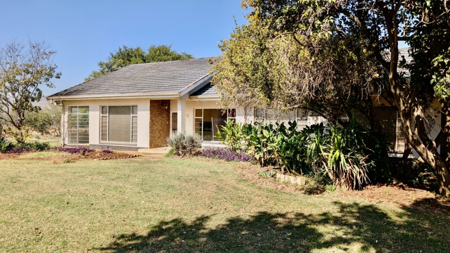4 Bedroom Property for Sale in Kameeldrift West Gauteng