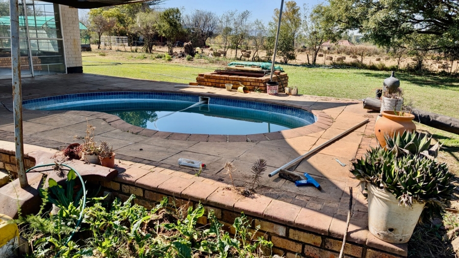 4 Bedroom Property for Sale in Kameeldrift West Gauteng