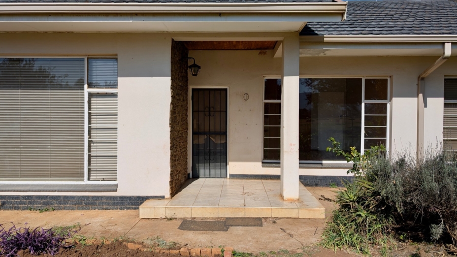 4 Bedroom Property for Sale in Kameeldrift West Gauteng