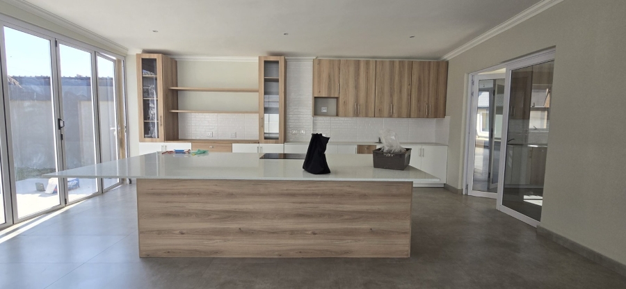 5 Bedroom Property for Sale in Wierda Park Gauteng