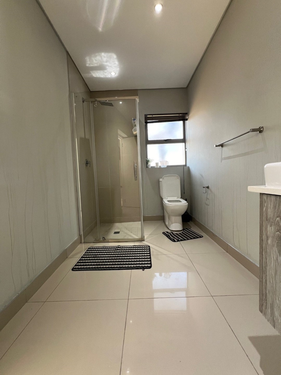 To Let 2 Bedroom Property for Rent in Fourways Gardens Gauteng