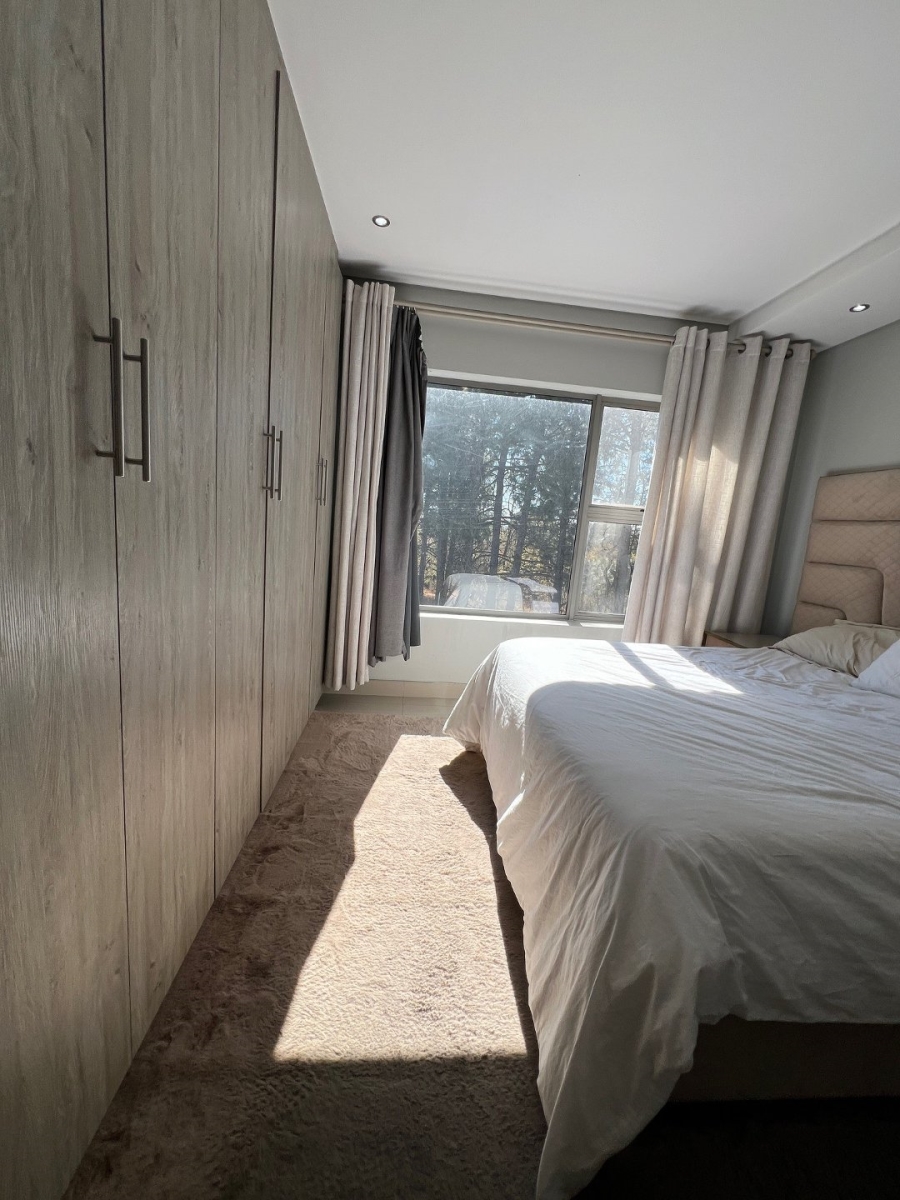To Let 2 Bedroom Property for Rent in Fourways Gardens Gauteng