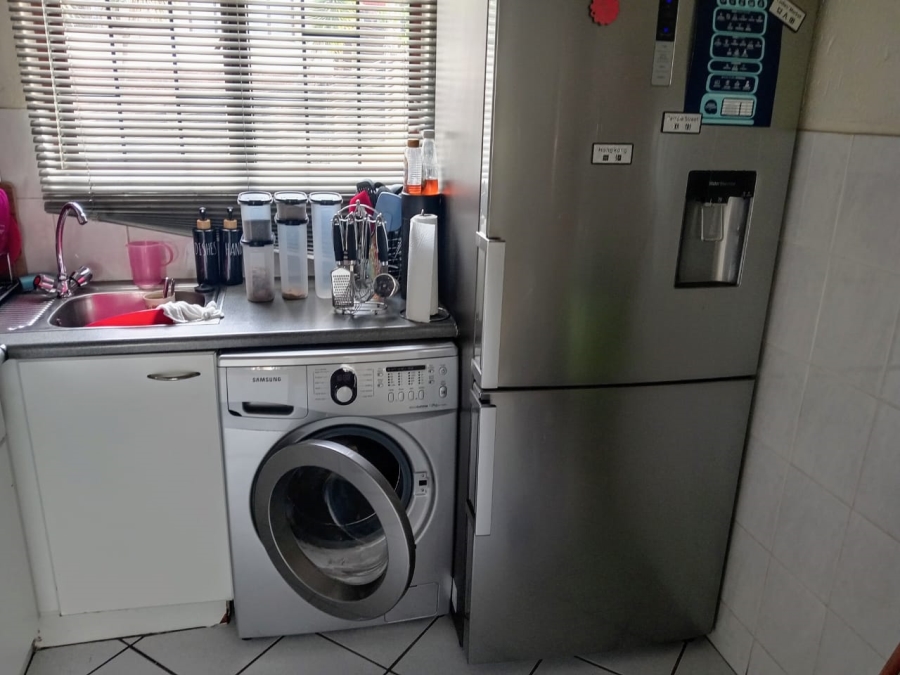 To Let 2 Bedroom Property for Rent in Winchester Hills Gauteng