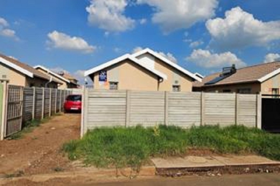 2 Bedroom Property for Sale in Sky City Gauteng