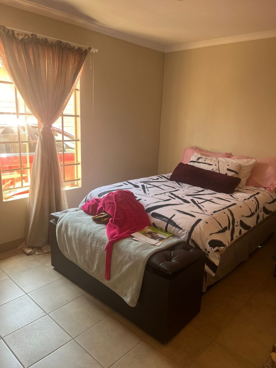 2 Bedroom Property for Sale in Sky City Gauteng