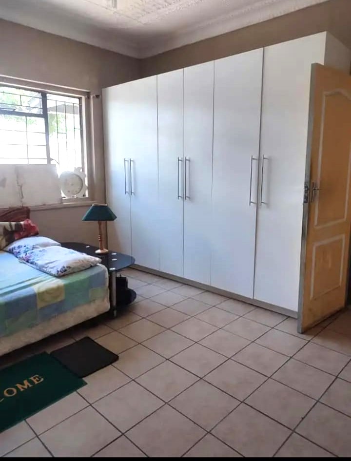 2 Bedroom Property for Sale in Rosettenville Gauteng